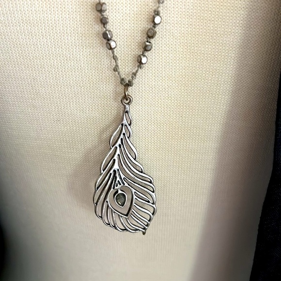 Lucky Brand 18" silver leaf necklace. - Picture 1 of 4